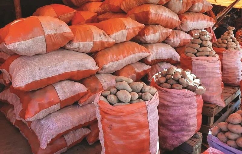 Lee más sobre el artículo Unos 20 tipos de alimentos de contrabando inundan mercados