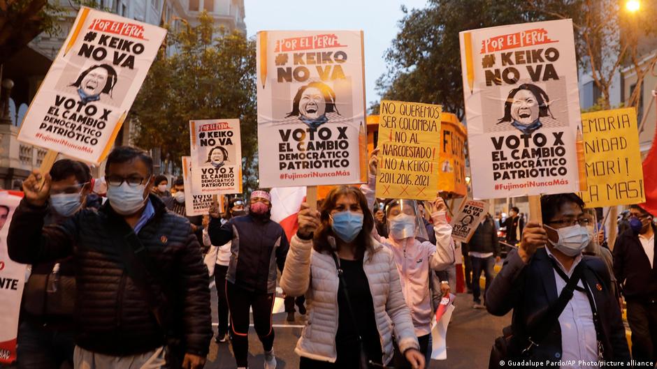 Lee más sobre el artículo Miles marchan en Lima al grito de “Keiko no va”