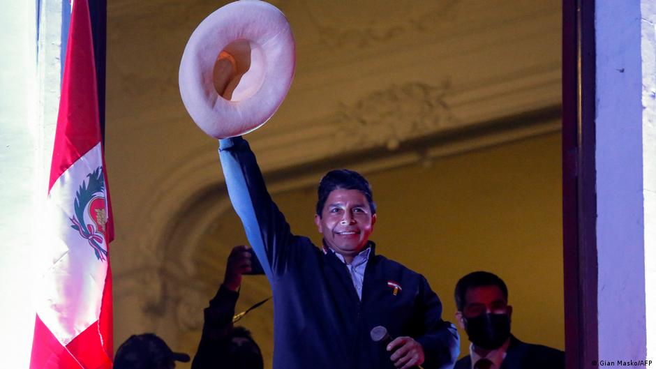 Lee más sobre el artículo Aún no hay ganador oficial de elecciones presidenciales en el Perú