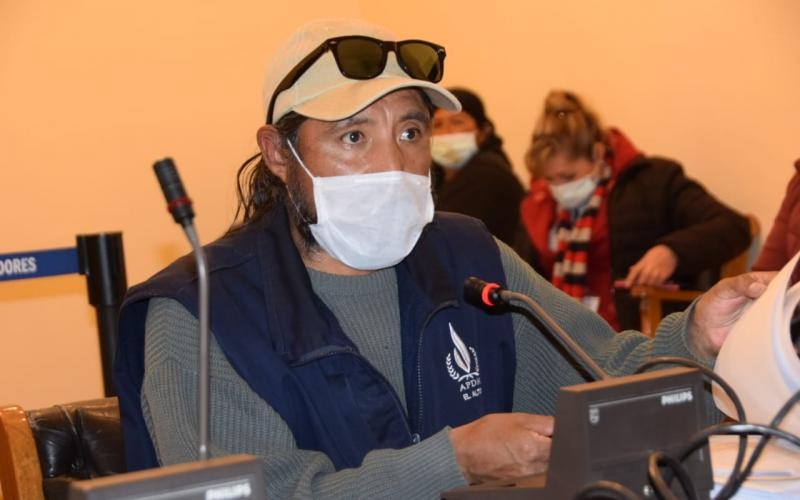 Lee más sobre el artículo Representante de DDHH de El Alto ve ‘manipulación política’ y uso mediático de las víctimas de Senkata