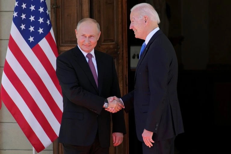 Lee más sobre el artículo Biden y Putin: 3 puntos de encuentro y 3 desacuerdos que quedaron claros en la primera reunión entre los dos mandatarios