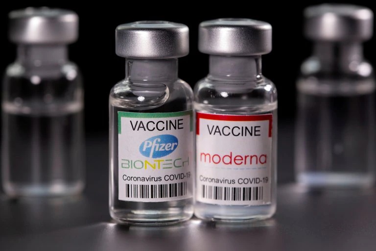 Lee más sobre el artículo Un estudio señaló que las vacunas de Pfizer y Moderna podrían generar una inmunidad de largo plazo