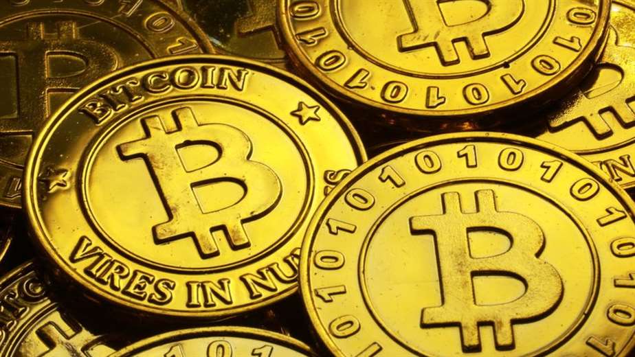 Lee más sobre el artículo Bitcoin: qué es la “cruz de la muerte” y por qué asusta a los que invierten en la criptomoneda