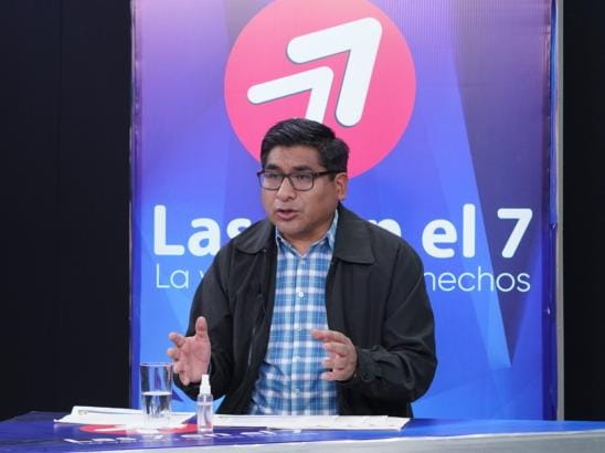 Lee más sobre el artículo Gobierno prevé invertir Bs 1.100 millones en la instalación de plantas industriales