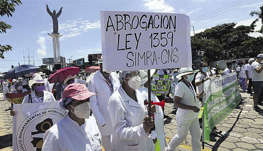 Lee más sobre el artículo El conflicto entre Gobierno y sector salud se aviva por cuatro puntos de la ley