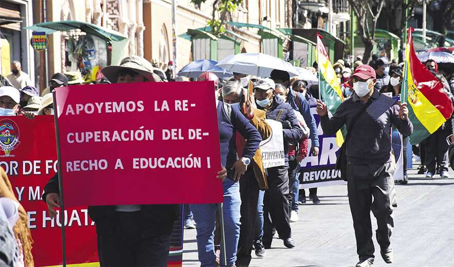 Lee más sobre el artículo Hay 12 testigos contra el ministro Quelca, pero el MAS cierra filas y busca la dimisión de la viceministra que denunció tráfico de influencias