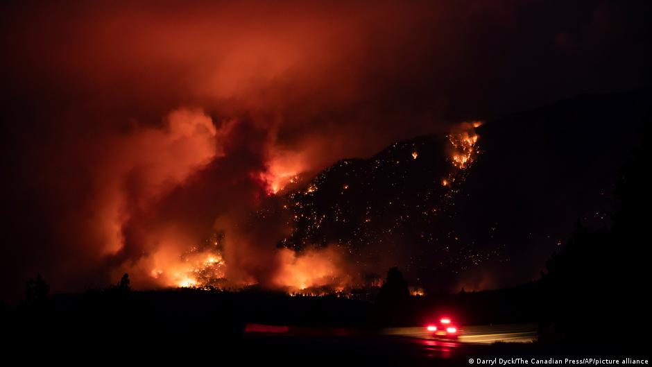 Lee más sobre el artículo Canadá enfrenta cerca de 150 incendios e inundaciones por la extrema ola de calor