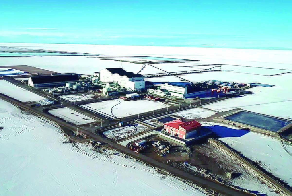 Lee más sobre el artículo Nueve empresas realizarán pruebas piloto en el Salar de Uyuni para la extracción directa del litio