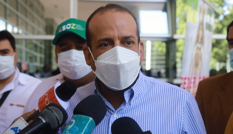 Lee más sobre el artículo Camacho irá el jueves a La Paz para declarar, dice que “guardar silencio es ofender la lucha del pueblo”