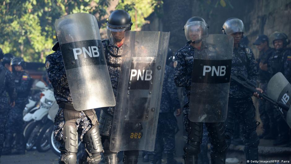 Lee más sobre el artículo Varios policías detenidos en Venezuela tras una ejecución grabada en video