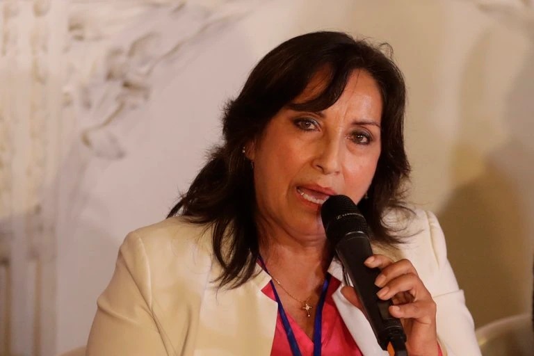 Lee más sobre el artículo Investigan a la vicepresidenta de Perú en una causa por lavado de dinero