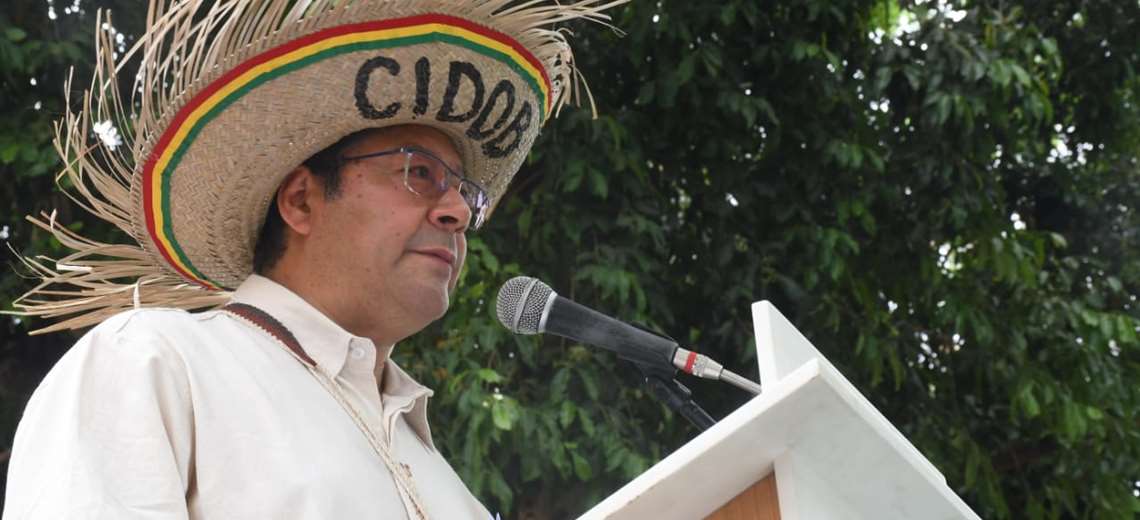 Lee más sobre el artículo Arce se compromete a atender pliego de la Cidob y en su discurso omite invitación de marcha indígena