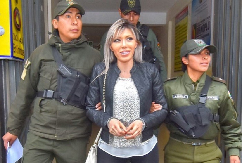 Lee más sobre el artículo Juez determina libertad condicional para Gabriela Zapata por el caso legitimación de ganancias ilícitas