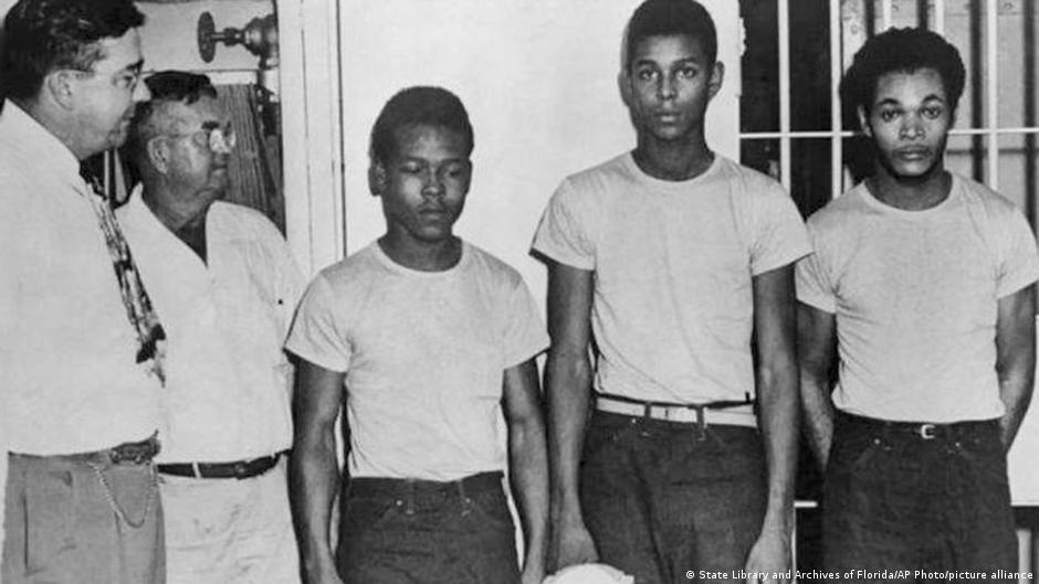 Lee más sobre el artículo Jueza exculpa a cuatro afroamericanos condenados hace 72 años