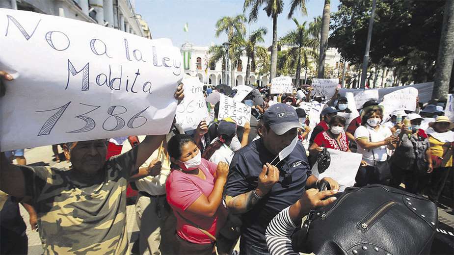 Lee más sobre el artículo Los gremiales dicen que si es que afines del MAS los agreden, tendrán que defenderse