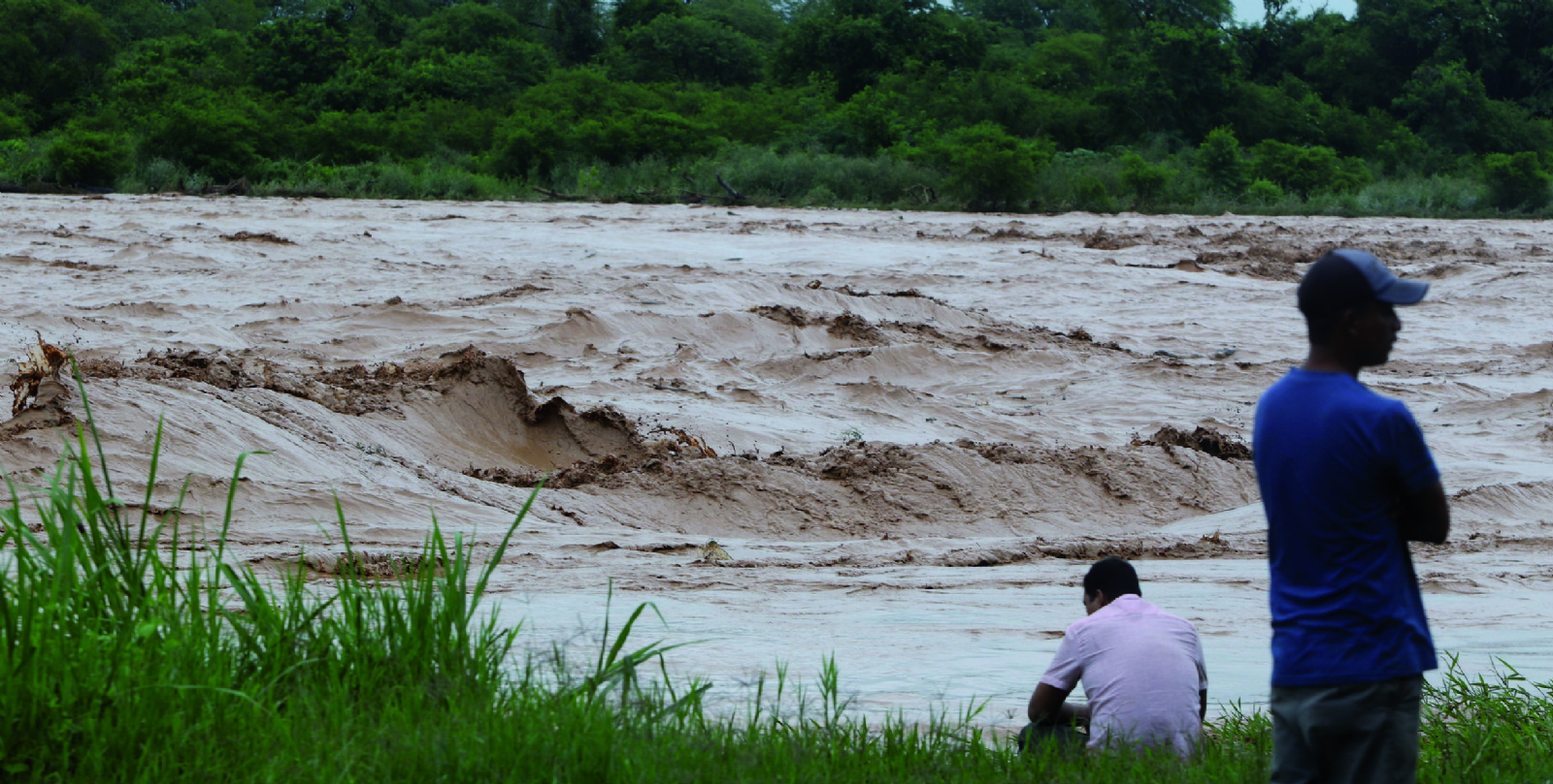 Lee más sobre el artículo Hay 3 desaparecidos por la crecida del río Piraí; suman 14 muertos por lluvias