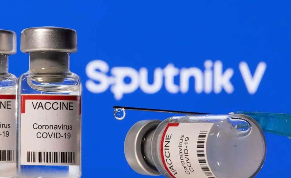 Lee más sobre el artículo Estudio sostiene que Sputnik V genera dos veces más protección que Pfizer frente a la Omicron