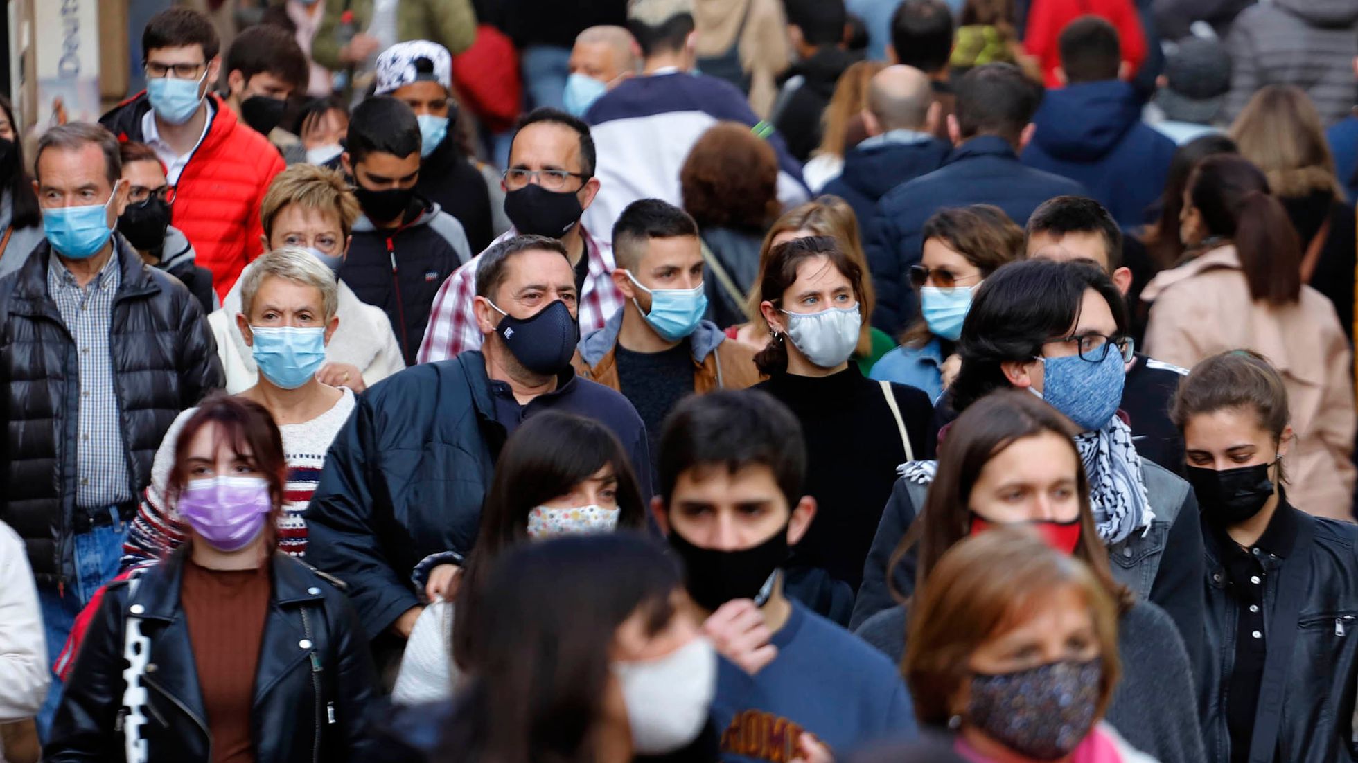 Lee más sobre el artículo España también elimina la obligatoriedad de la mascarilla en la mayoría de los espacios interiores