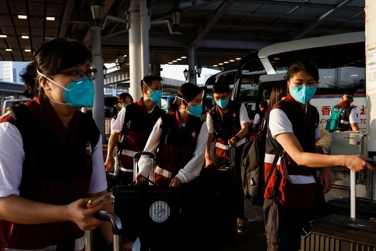 Lee más sobre el artículo China registra más casos de COVID este año que en todo 2021 y confina 17 millones de personas
