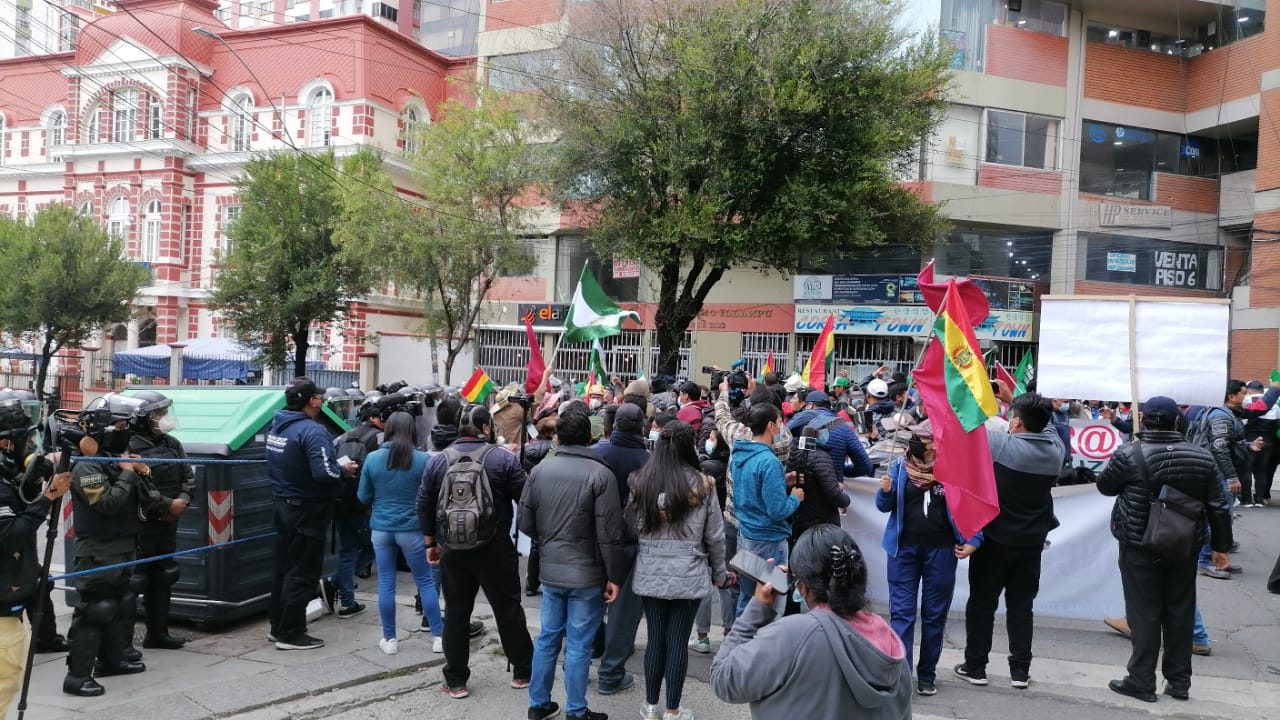 Lee más sobre el artículo Conflicto con los maestros urbanos persiste a días de que se retomen las clases presenciales