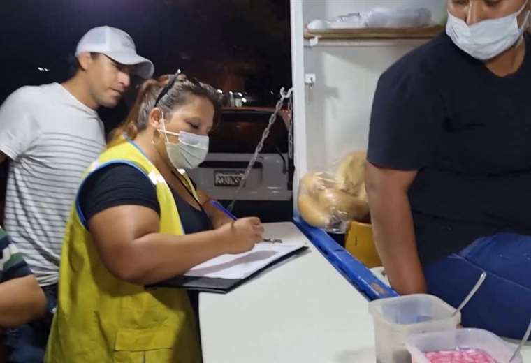 Lee más sobre el artículo Alcaldía notifica a vendedores de comida rápida para que dejen de asentarse en espacios públicos