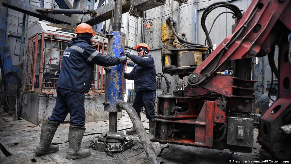 Lee más sobre el artículo La Unión Europea evalúa cese “gradual” de compras de gas y petróleo a Rusia