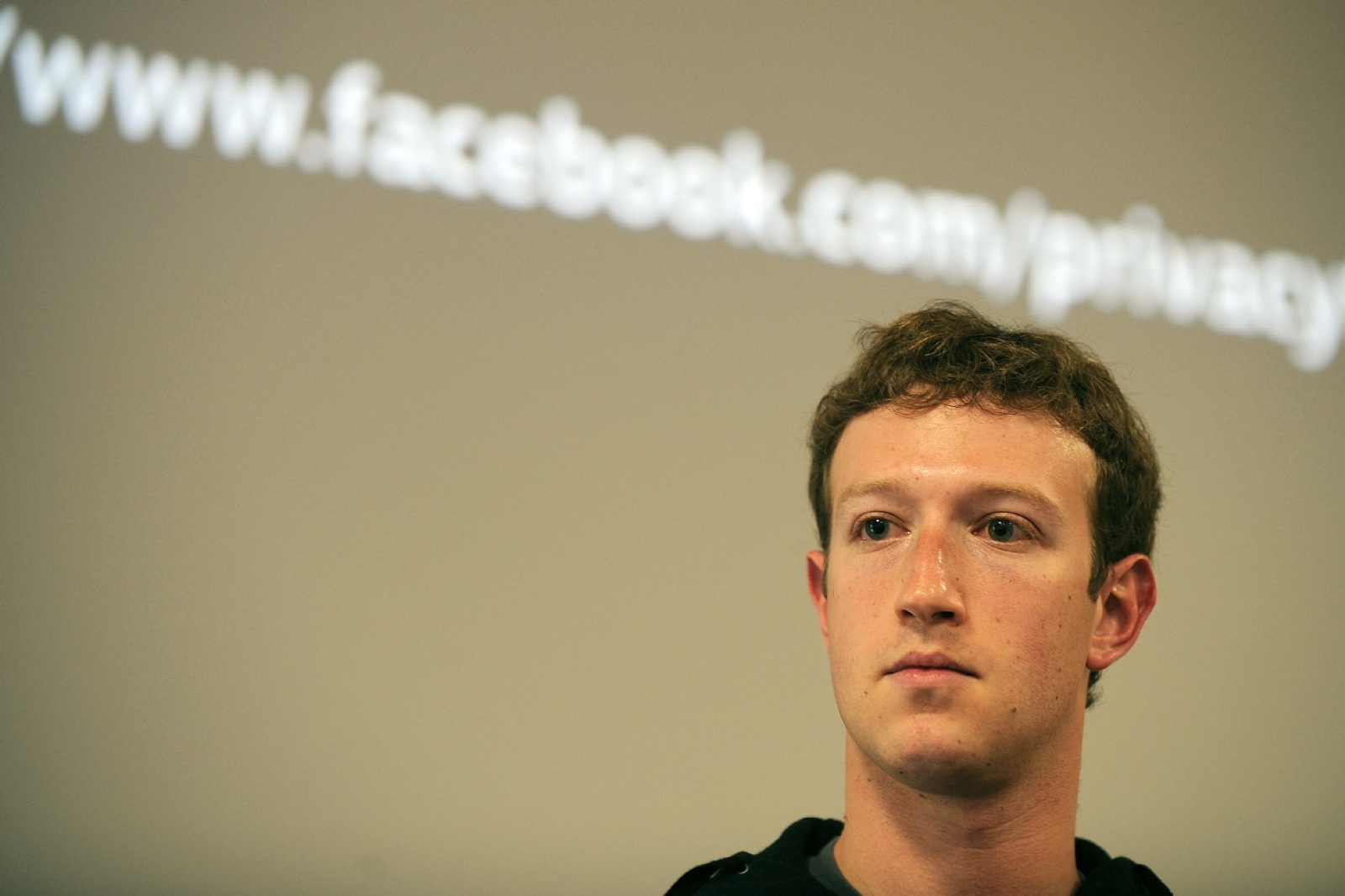 Read more about the article Mark Zuckerberg es demandado por fiscal de Washington por caso Cambridge Analytica