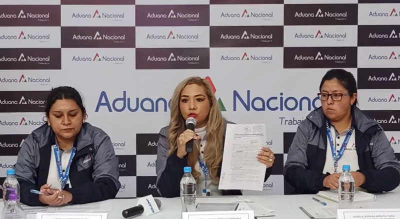 Lee más sobre el artículo Aduana interviene Gerencia de Oruro y despide a nueve implicados en desmantelamiento de vehículos