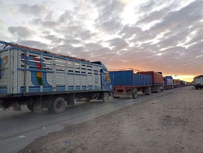 Lee más sobre el artículo Bloqueo de ruta en Chimoré se suspende por tres horas; 5.000 vacunas resultaron dañadas por la medida