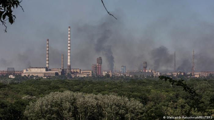 Lee más sobre el artículo Ucrania dice que es “imposible” evacuar a civiles de fábrica de Severodonetsk