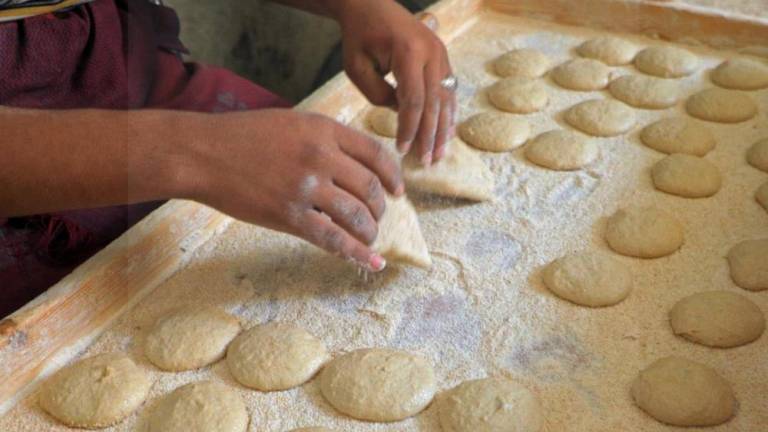 Lee más sobre el artículo Ante anuncio de alza en el precio del pan en Santa Cruz, Gobierno garantiza provisión de harina