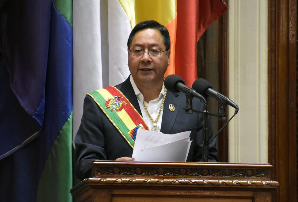 Lee más sobre el artículo Aprobación del presidente cae y sólo 11% cree que Bolivia tiene democracia plena