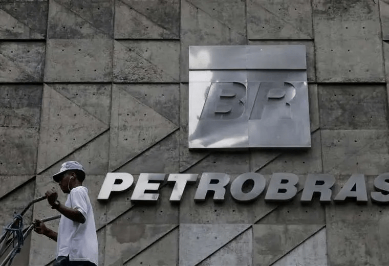 Lee más sobre el artículo Petrobras firma una modificación al contrato de exportación de gas con YPFB