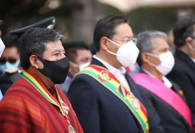 Arce asiste a los actos en homenaje a la independencia de Bolivia en Sucre y la Asamblea sesiona luego de nueve años en la capital
