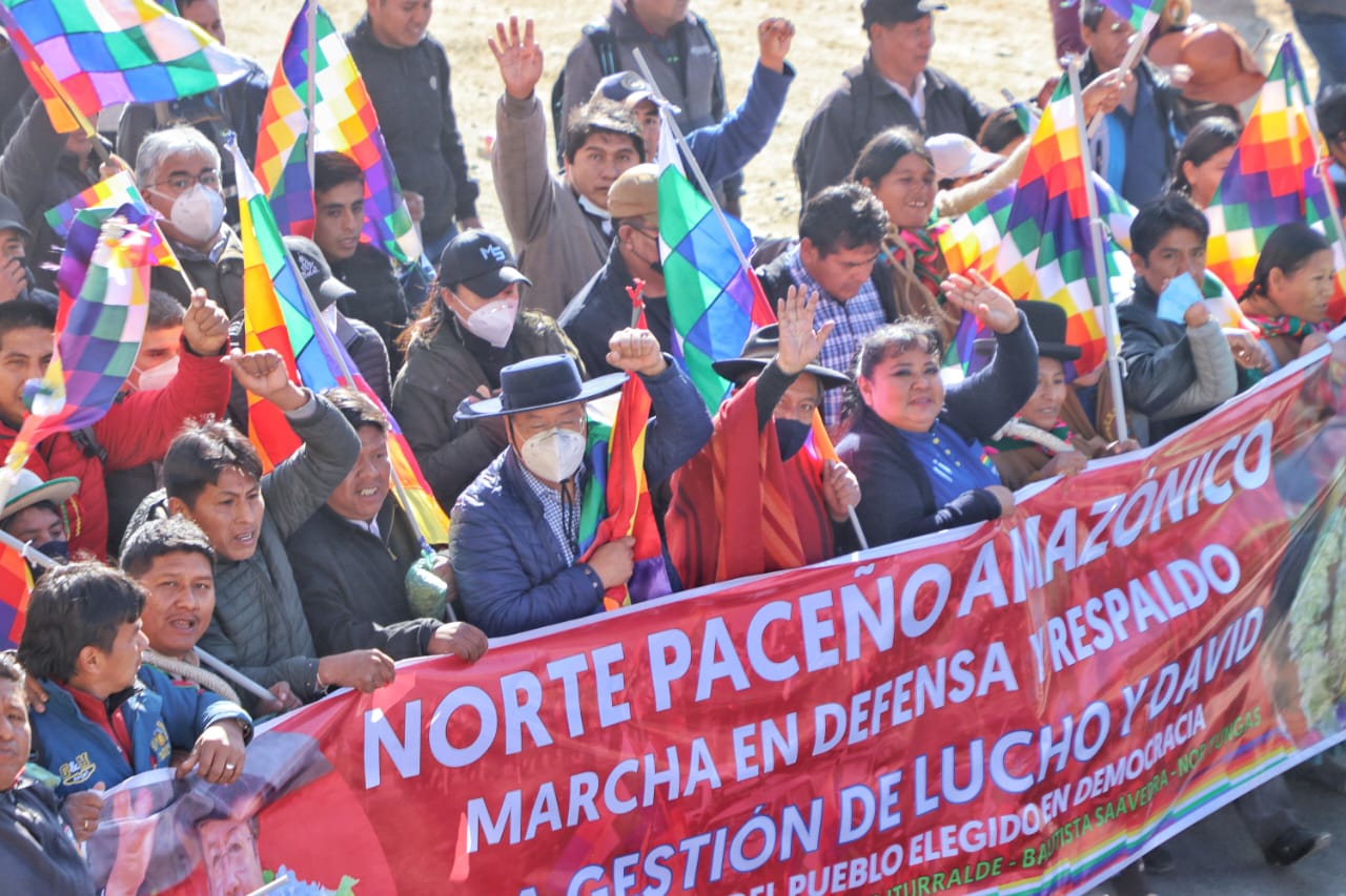 Lee más sobre el artículo Marcha de sectores en respaldo al Gobierno encabezada por Arce y Choquehuanca