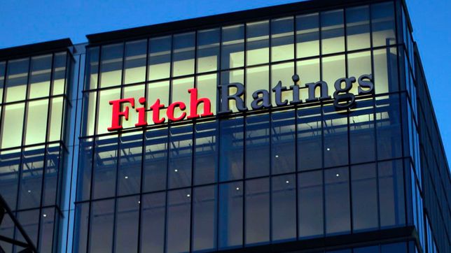 Lee más sobre el artículo Fitch Ratings rebaja calificación de Bolivia a ‘B-‘ y otorga perspectiva negativa