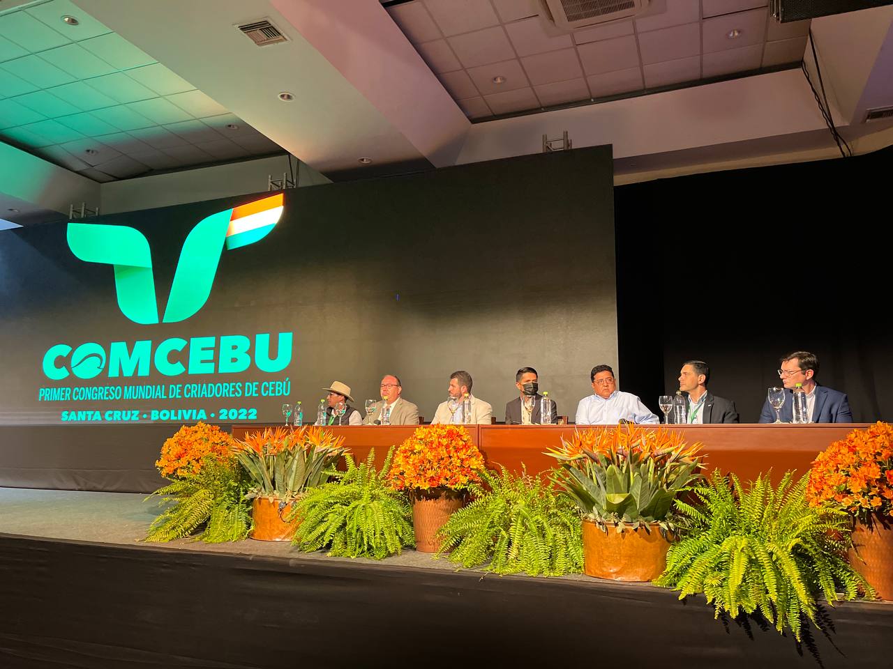 Lee más sobre el artículo El presidente en ejercicio Andrónico Rodríguez inaugura Primer Congreso Mundial de Criadores de Cebú