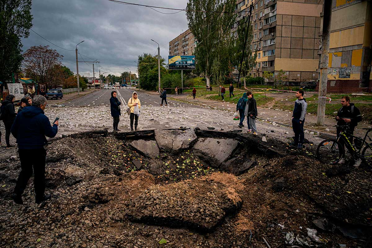 Lee más sobre el artículo Nuevos bombardeos rusos en Ucrania antes de reunión de emergencia del G7