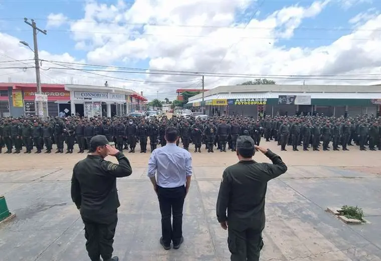 Lee más sobre el artículo Unos 700 policías que llegaron del interior ya están distribuidos en las zonas de bloqueos