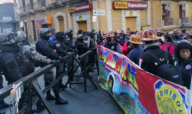 Lee más sobre el artículo Mineros auríferos abren otro frente contra el gobierno de Luis Arce