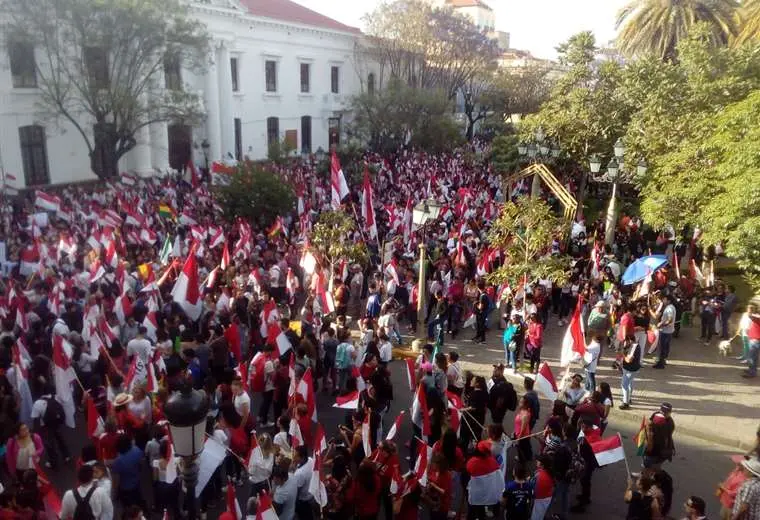 Lee más sobre el artículo Cívicos de Tarija van a un cabildo en exigencia del censo para el 2023