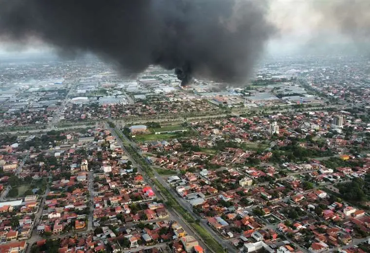 Lee más sobre el artículo 12 incendios entre forestales y de tipo estructural industrial de registraron la jornada del viernes