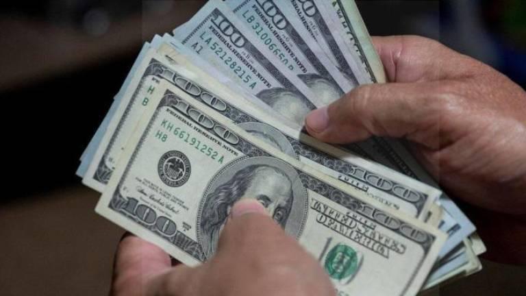 Lee más sobre el artículo El dólar da otro salto en mercado informal de Argentina y bate nuevo récord