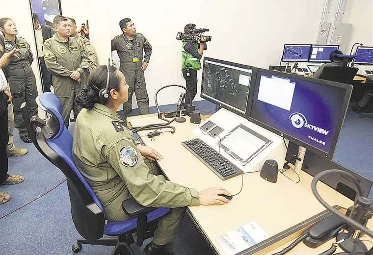 Lee más sobre el artículo Bolivia pone en funcionamiento sistema de radares adquirido hace seis años