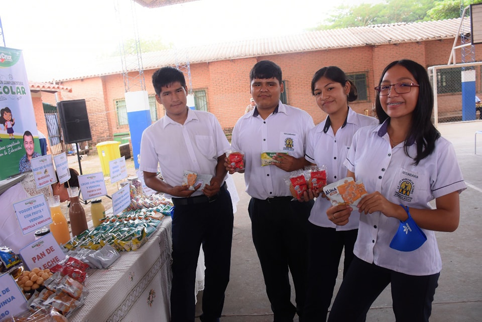 Lee más sobre el artículo Alcaldía cruceña confirma desayuno escolar para el nivel secundario