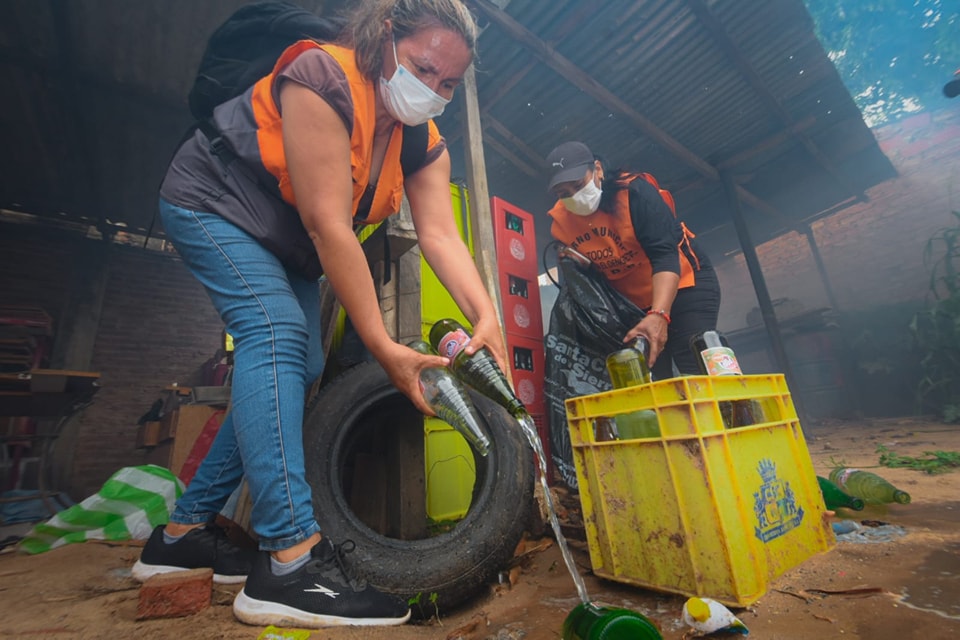 Lee más sobre el artículo Epidemia de dengue se agrava en la capital cruceña y el alcalde plantea postergar el inicio de clases