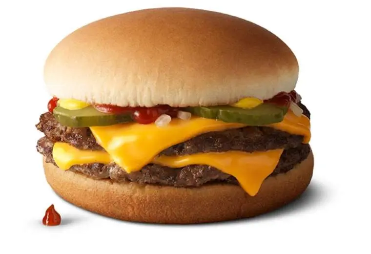 Lee más sobre el artículo McDonald’s de Perú y Ecuador venden hamburguesas con carne boliviana