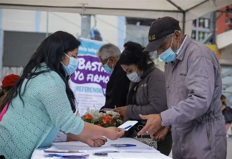 Lee más sobre el artículo Más de 300 mil personas ya firmaron para la reforma judicial