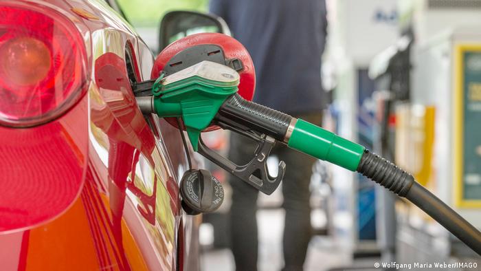 Lee más sobre el artículo Parlamento Europeo aprueba prohibición de vehículos de gasolina y diésel en 2035