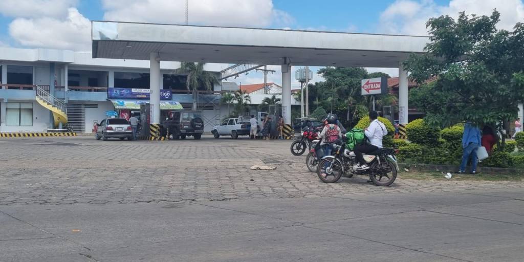 Lee más sobre el artículo Control de surtidores redujo en 34% la venta de combustibles en zonas de contrabando